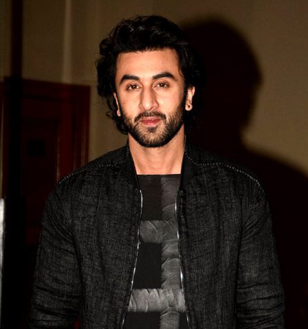 Ranbir Kapoor (actor), Age, height, Weight, Size, Wife, Family, Biography, Wiki
