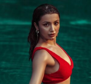Tejaswi Madiwada Biography, Actress, Age, Height, Weight, Size, DOB, Husband, Family and More