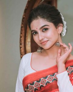Mamitha Baiju Actress, Age, Height, Weight, Size, DOB, Husband, Family and More